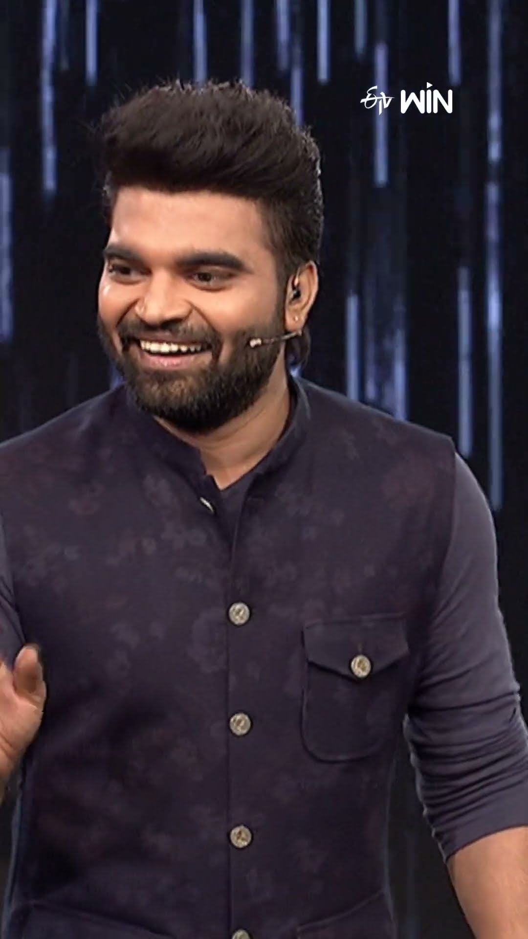#shorts - సుధీర్ కి మాత్రమే కాదు, తనకి కూడా మ్యాజిక్ వచ్చంటున్న ప్రదీప్..! #dheejodi #comedy