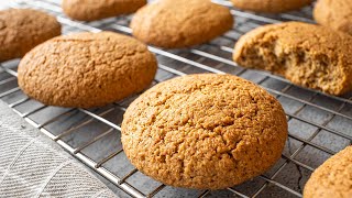 Simple Crispy Oatmeal Cookies in 5 minutes