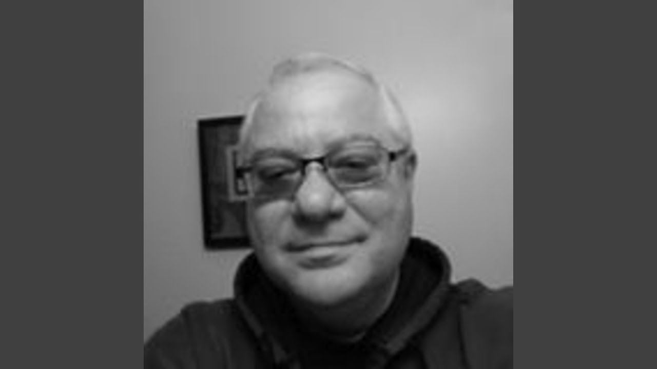 Obejrzyj Border Town w YouTube Obejrzyj Border Town w YouTube