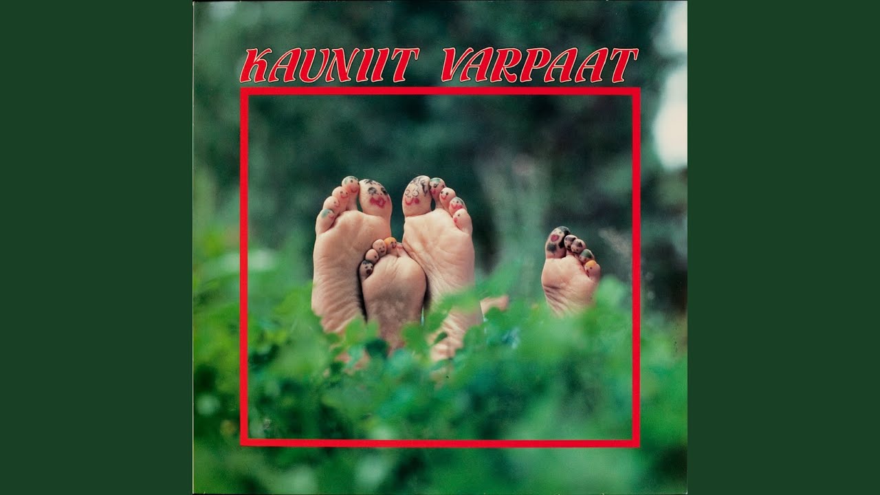 Astelin heinäpellossa