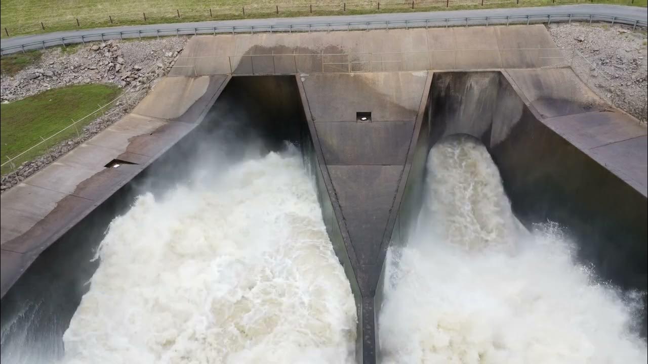 Oologah Dam, Oologah, OK. Fast Water Flowing 5/21/22 YouTube
