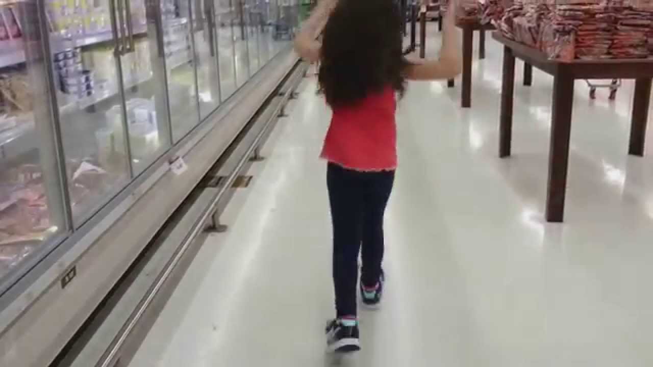 tênis de rodinha barato