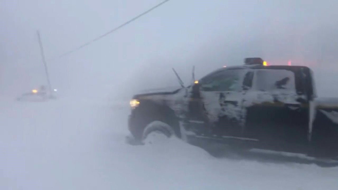 Snow covers roads as blizzard slams New York | AFP - YouTube