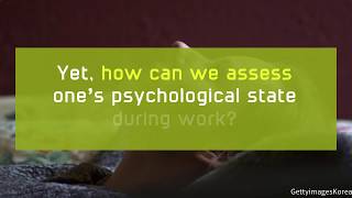 Getting to Know Your Stress Level at Work using EEG in Virtual Reality