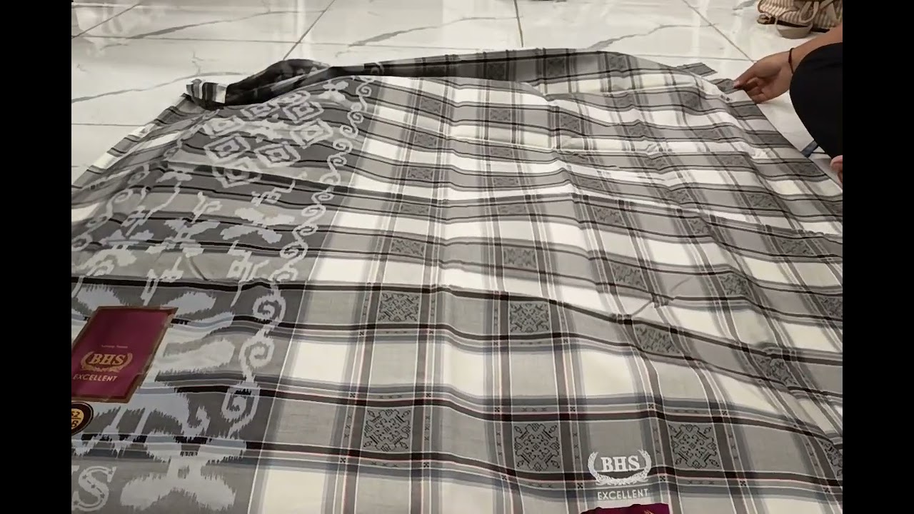 BHS excellent motif TMB gold