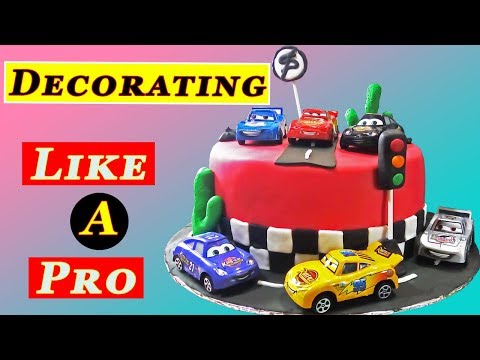 Menghias kue ulang tahun karakter makuin cars || decorating cake. 