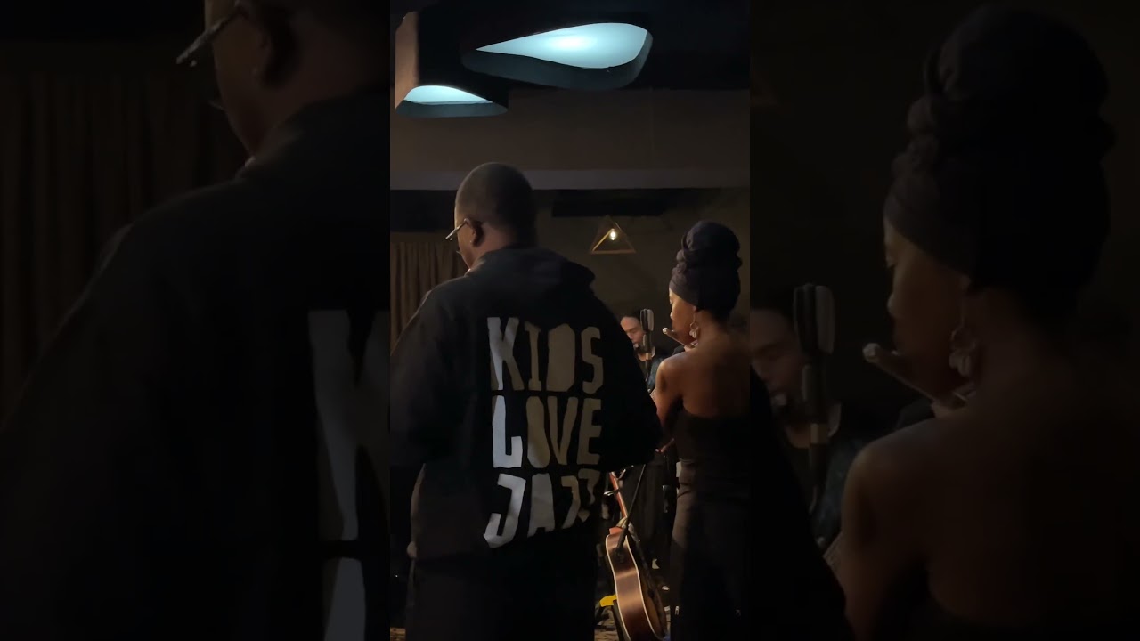 Internet Athi - Nguwe ( Live at the Untitled Basement) 