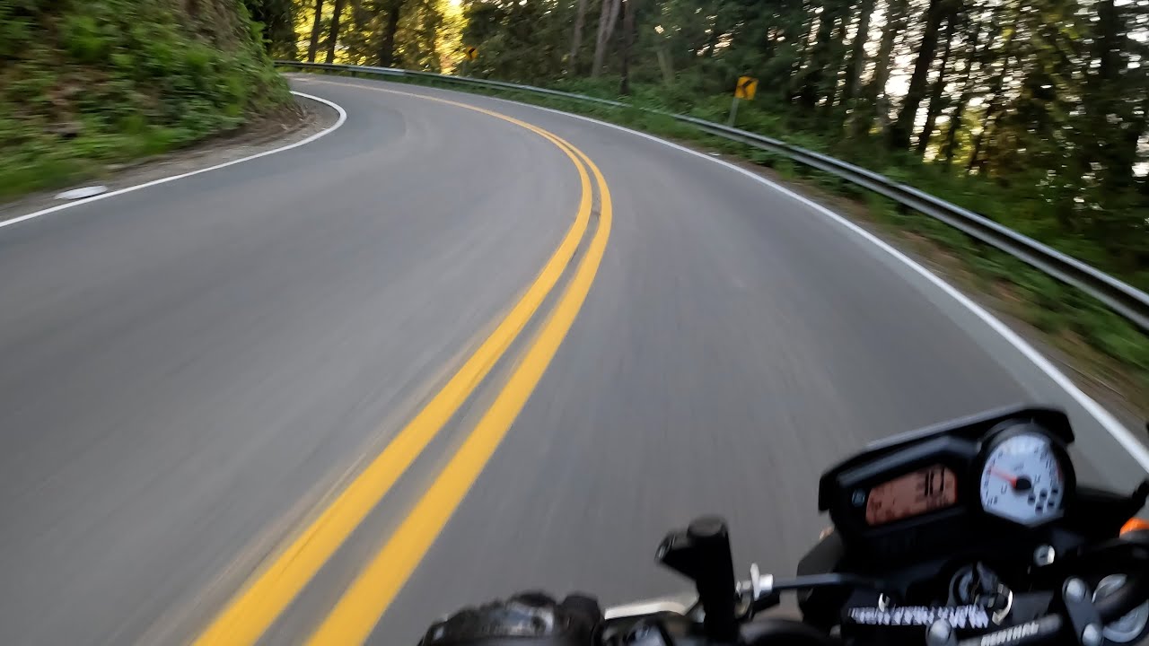 Ripping Twisty's on a Yamaha FZ8