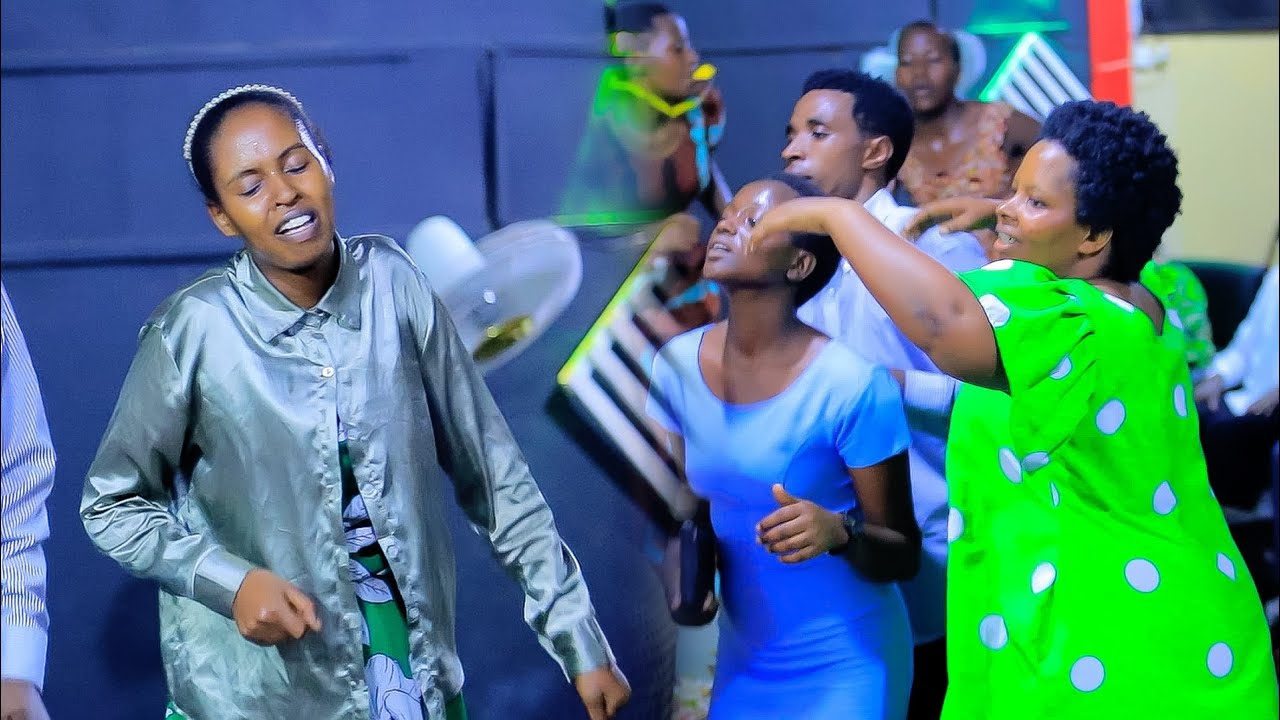 IGITARAMO CABAYUMBE REBA UYUMUNEZERO WABERA //IGISIRIMBA KIDASAZWE