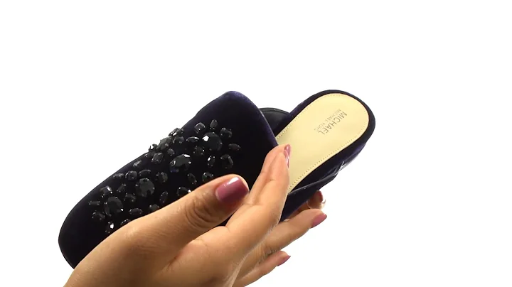 MICHAEL Michael Kors Naveen Slide SKU:8769186