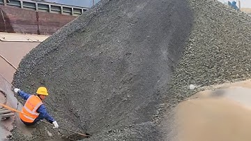 Today the barge unloading 3850 tons of phosphate ore - Smooth fast flow - Vlog of work on the barge