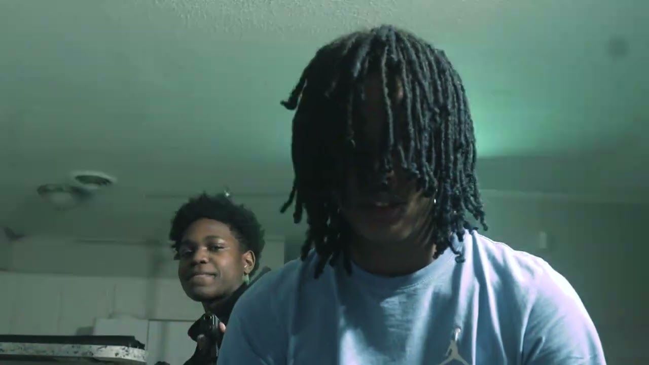 Mira 2Two3 - Gone (Official Music Video) #trapmusic #memphis en YouTube Mira 2Two3 - Gone (Official Music Video) #trapmusic #memphis en YouTube