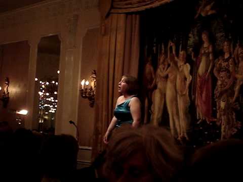 Voi Che Sapete(Mozart) sung by Mezzo Cheryl Graff