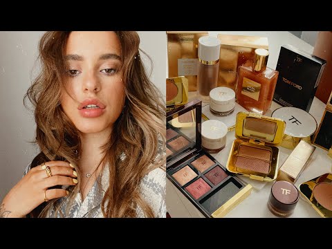 Video: Tom Ford Rtěnka Patrick, Tom Ford Cream a prášek Barva očí Slunce uctívání 07, Tom Ford Sheer Zvýraznění Duo Reflects Gilt