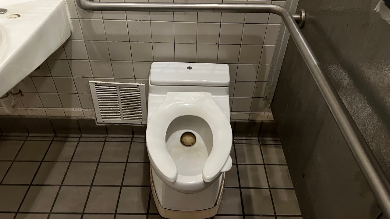[420] Rare 1990s Microphor Microflush Toilet - YouTube