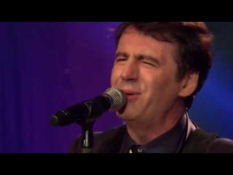 Boris Novković - Dok svira radio (live at Lisinski 2018.)