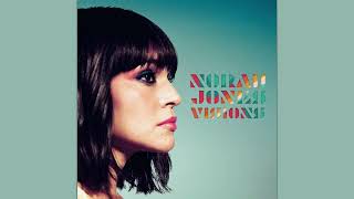 Miniatura del video "Norah Jones - Staring at the Wall"