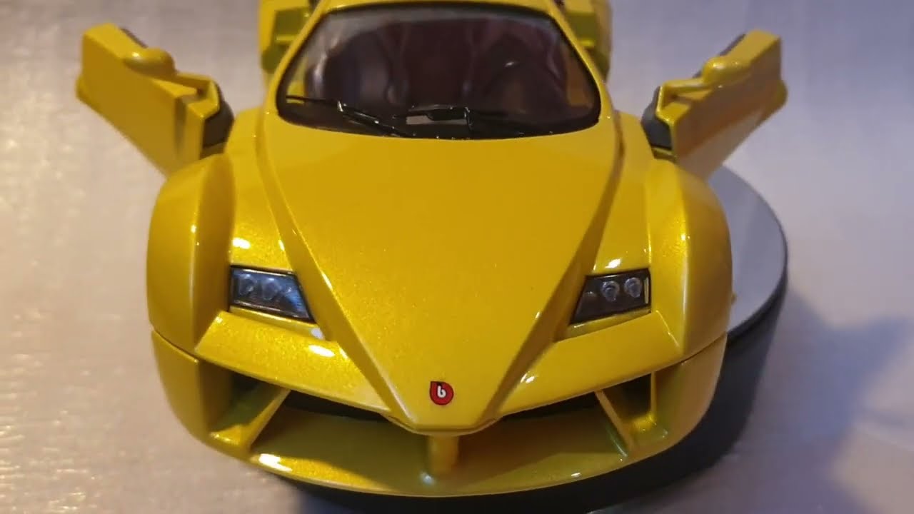 Prima Giugiaro 2002 - 1/18 Bburago Orange Métal/Plastique Métal/Plastique