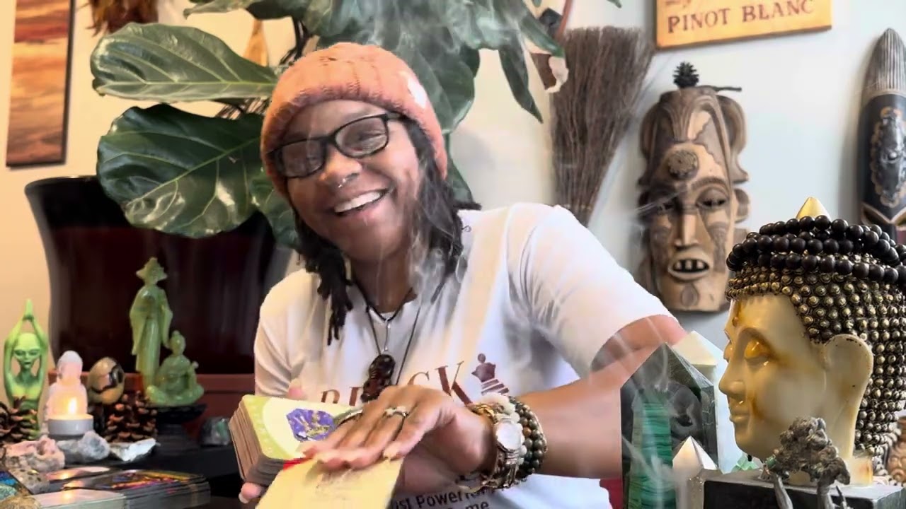 😍😍GIRL DON’T GET IT TWISTED. IT MAY NOT LOOK LIKE IT BUT THIS IS YOUR PERSON😍😍