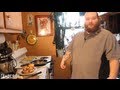 Capture de la vidéo Action Bronson - At Home With