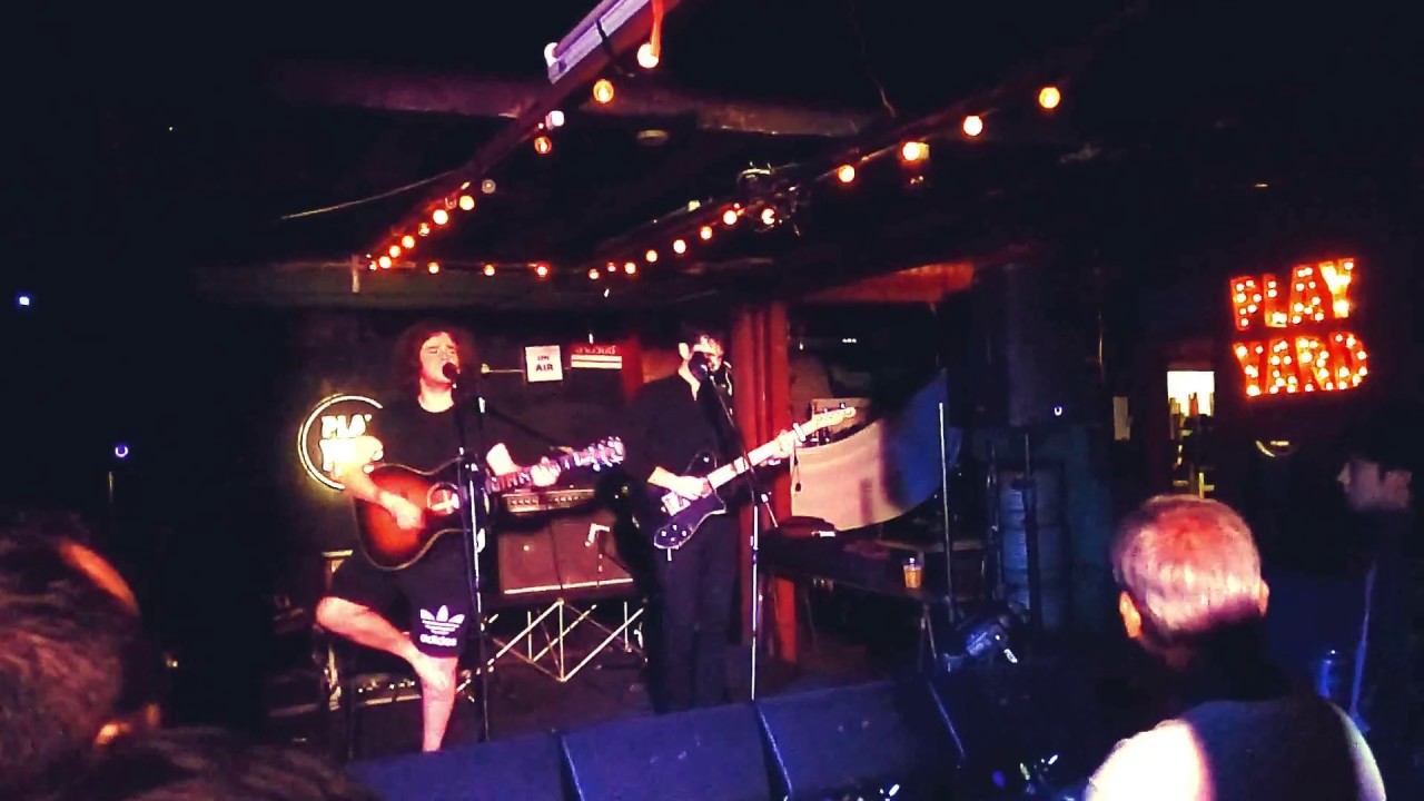 House of Queues (The View) - Kyle Falconer and Stevie Anderson in Bangkok