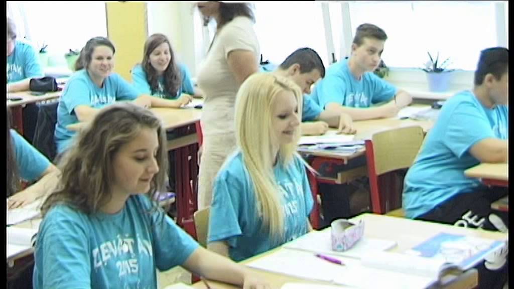 ZŠ Sokolov - 9.B ve třídě (18.6.2015)