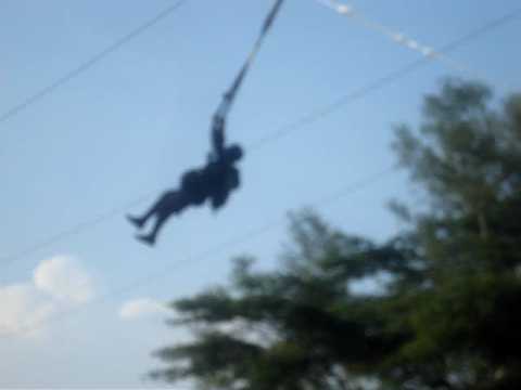 salto de la torre del paracaidista mynor castro ca...