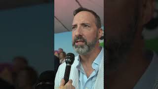 Tony Hale – “Forky” Interview #ToyStory5 #TonyHale #Shorts