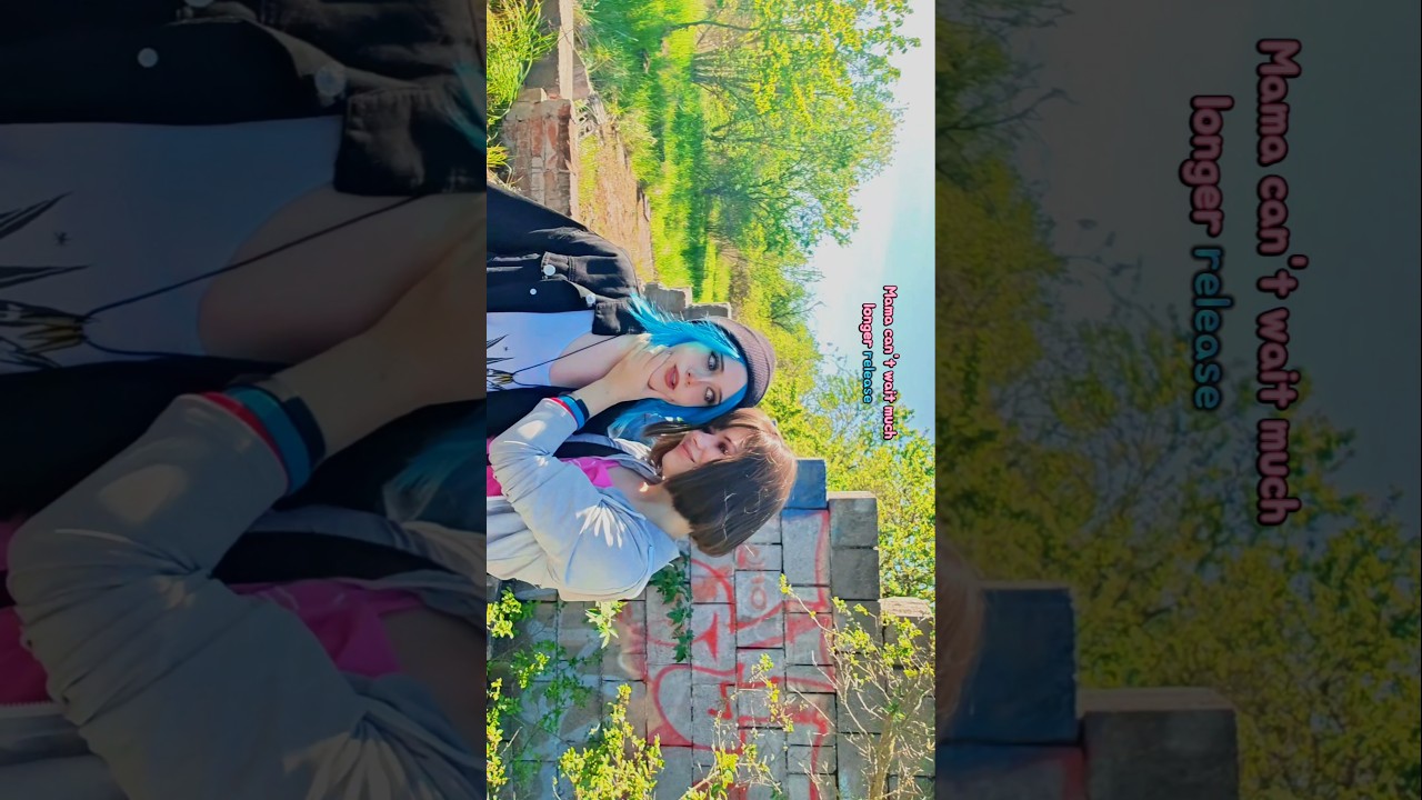 Mama can't wait much longer | Chloe & Max @nikkihatsunecosplay #cosplay #shorts #lifeisstrange