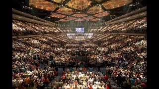 Meet The Five Biggest Megachurches In America
