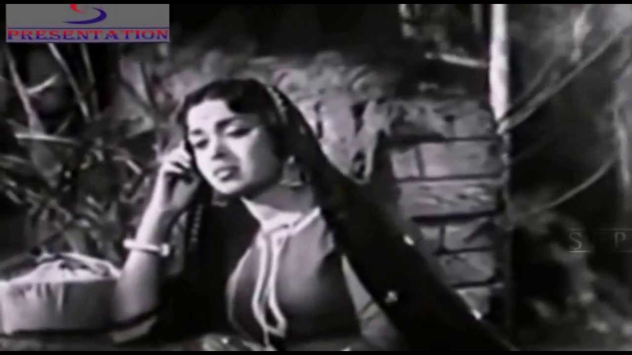 Pade Barkha Phuhar Chale - Lata Mangeshkar - Ashok Kumar, Raj Kumar adlı videoyu YouTube'da izle Pade Barkha Phuhar Chale - Lata Mangeshkar - Ashok Kumar, Raj Kumar adlı videoyu YouTube'da izle