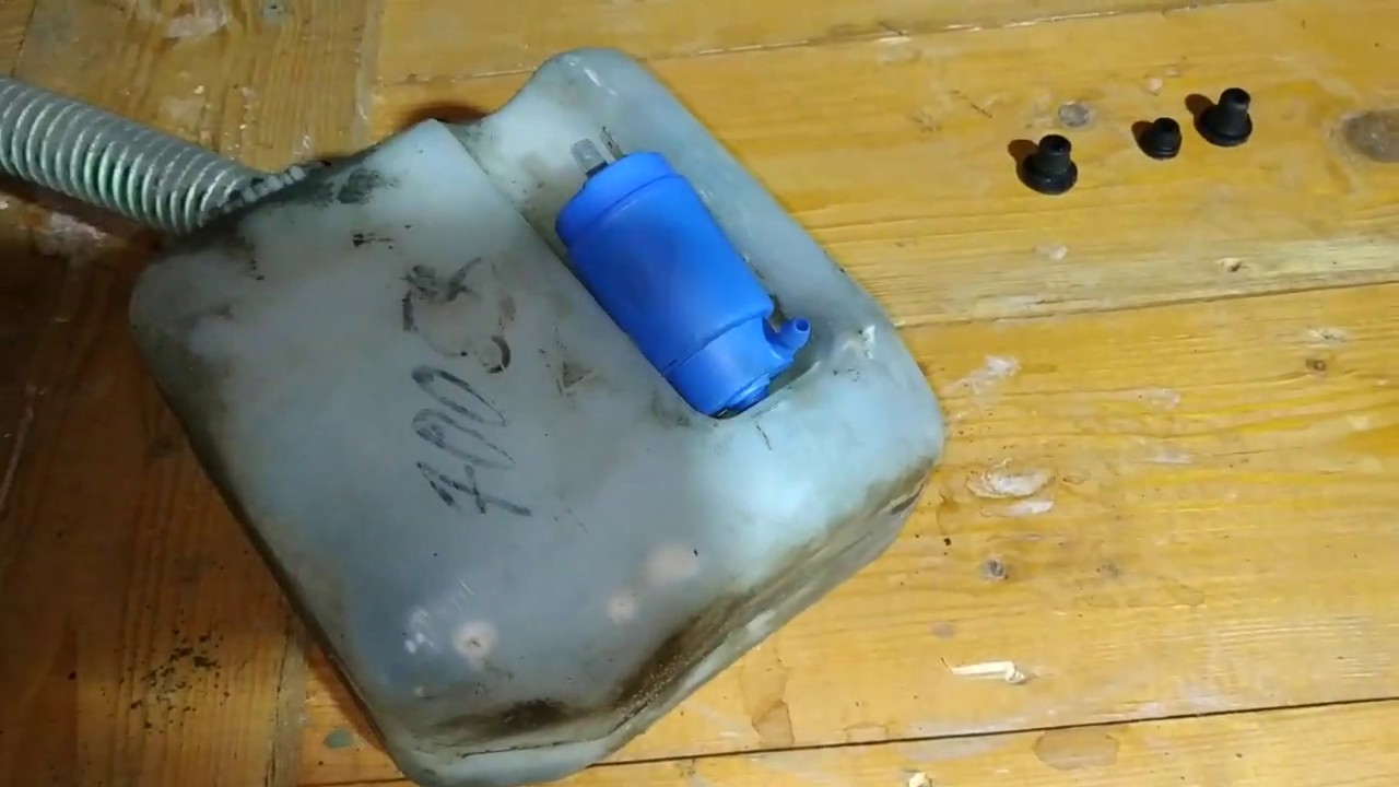 Дешовый и простой омыватель фар. Меняем моторчик.