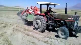 Massey Ferguson 266 Gold İki̇ Römork İle Battiği Yerden Çikiyor