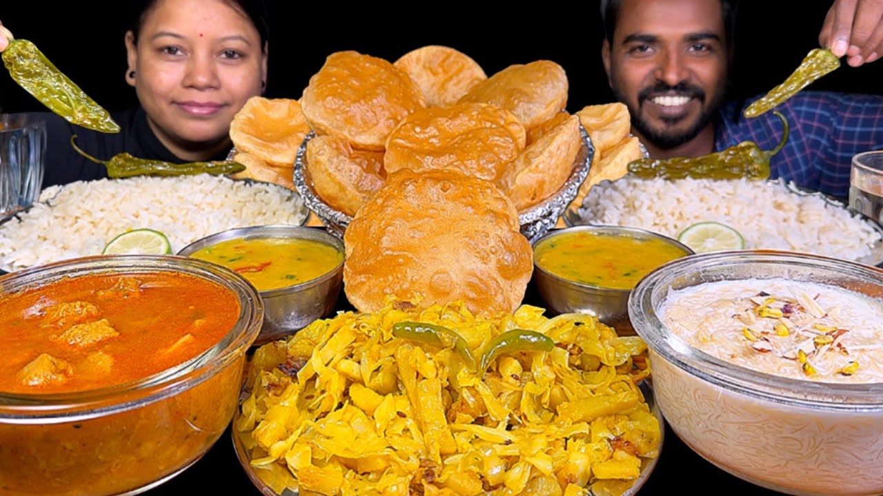 Luchi/Puri, Aloo Chana dal Soyabean ki Sabji, Kheer, Dal Chawal & Cabbage Aloo Fry | Eating Show