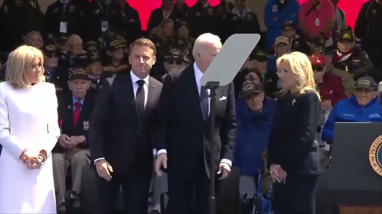 Joe Biden Shits His Pants (HOT MIC)