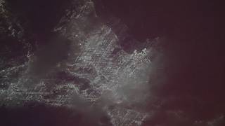 Seperti apa kembang api terlihat dari luar angkasa? NASA bagikan video dari ISS pada Hari Kemerde...