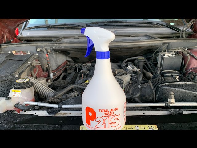 Cleaning Engine using P21S Total Auto Wash 