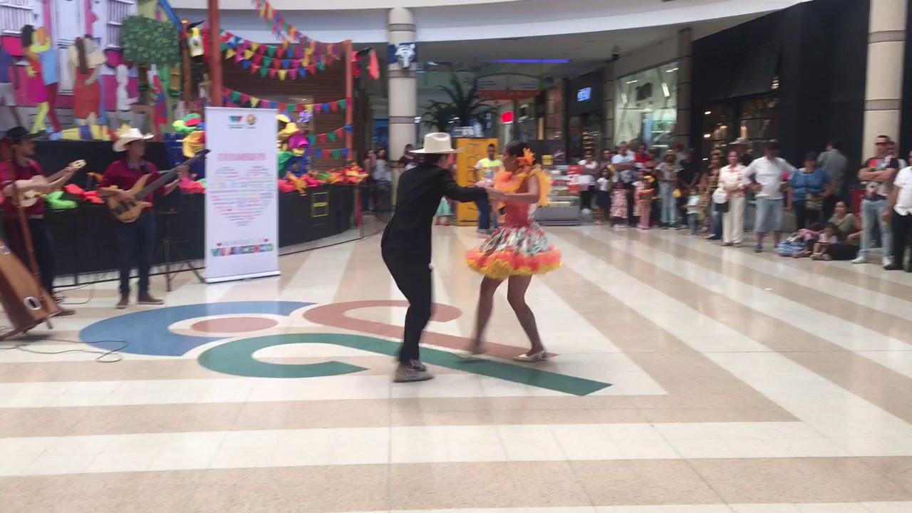Joropo Dancing in Barranquilla, 2018