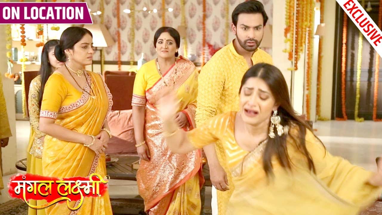 Mangal Lakshmi | Adit Ne Saumya Ko Nikala Ghar Se Dhakke Marke Bahar | On Location
