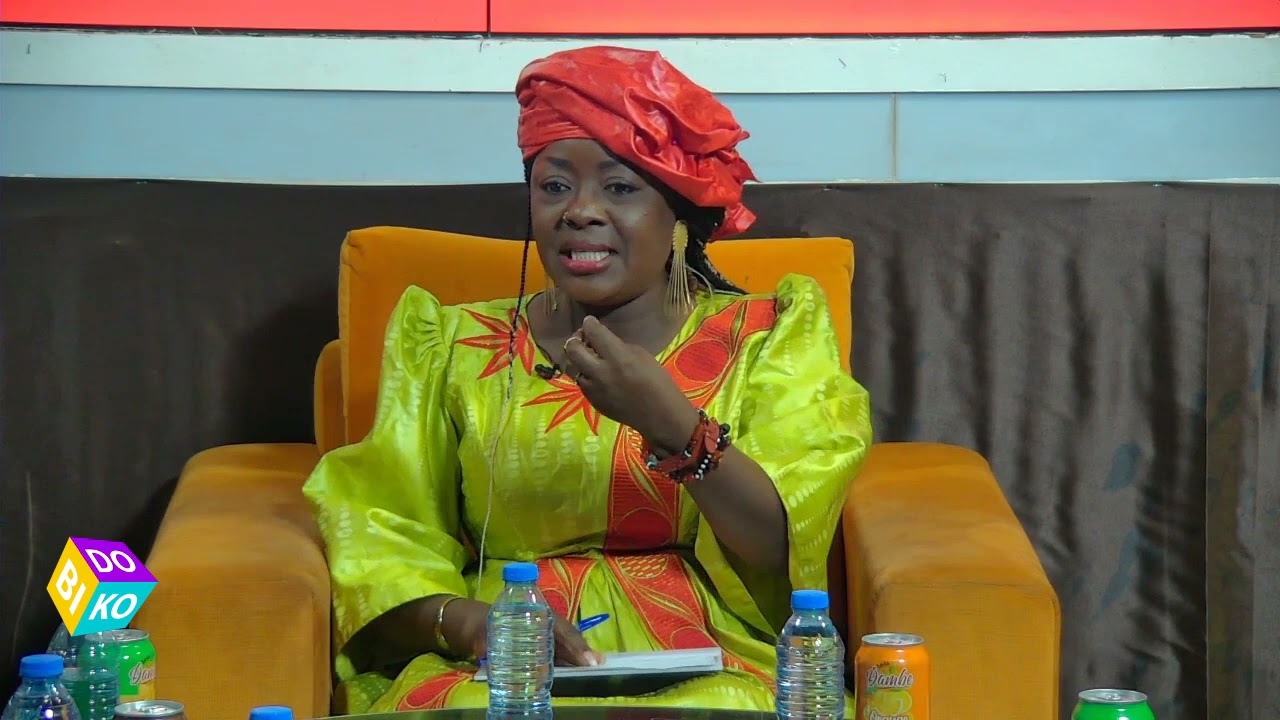 BIKODO PARLE DE LA RELATION A DISTANCE