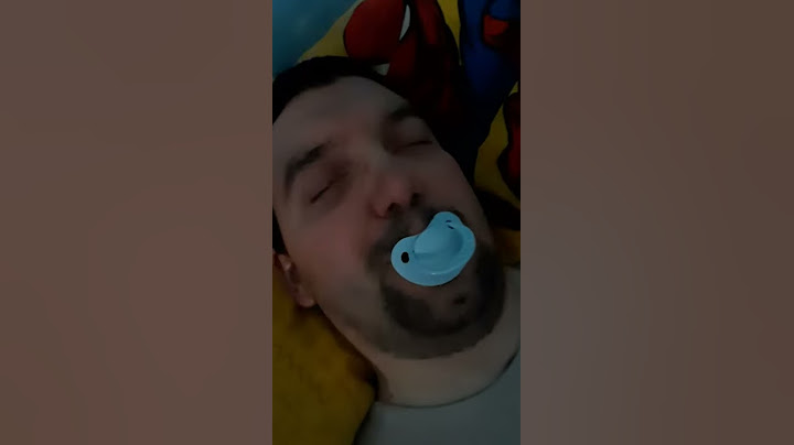 ABDL Con Ciuccio E Il Suo Pannolone dopo il riposino