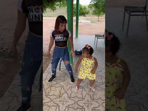 TAYNARA APRENDENDO A DANÇAR COM KAMYLINHA 🥰 @oieuro