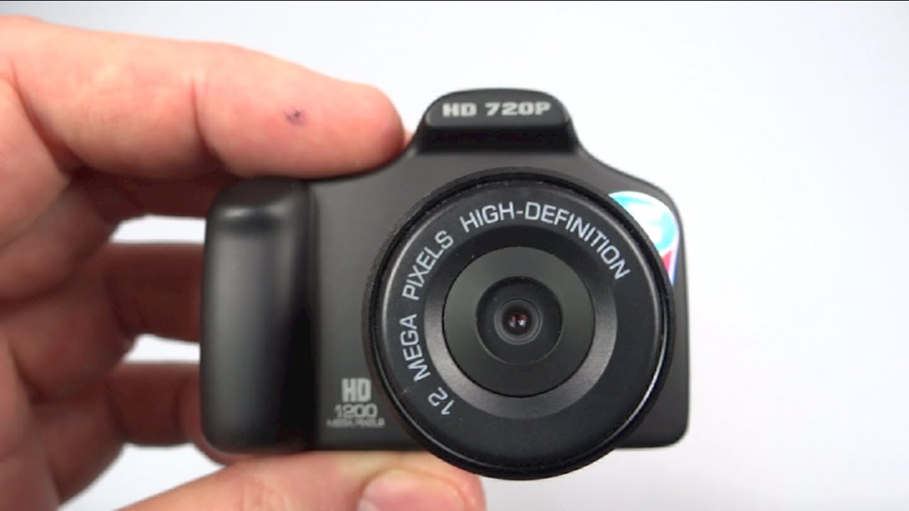 Q8 Micro DSLR Style Car Camera Non-review - I tried to review the Q8 Car DVR miniature Car DVR camera with an LCD screen.....but things didn't work out as planned.