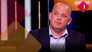 Misdaadjournalisten Wouter Laumans en Jan Meeus over de gevonden martelkamers in zeecontainers | Op1