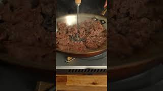 The best way to break up some ground beef @thatdudecancook