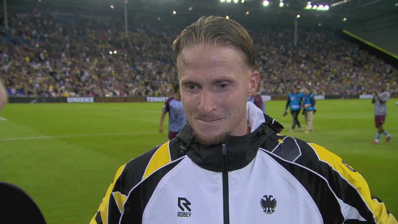 Büttner geniet van Vitesse tijdens Airborne-zege: "Niet normaal, met geen woorden te beschrijven