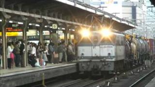 EF65 1004牽引貨物列車