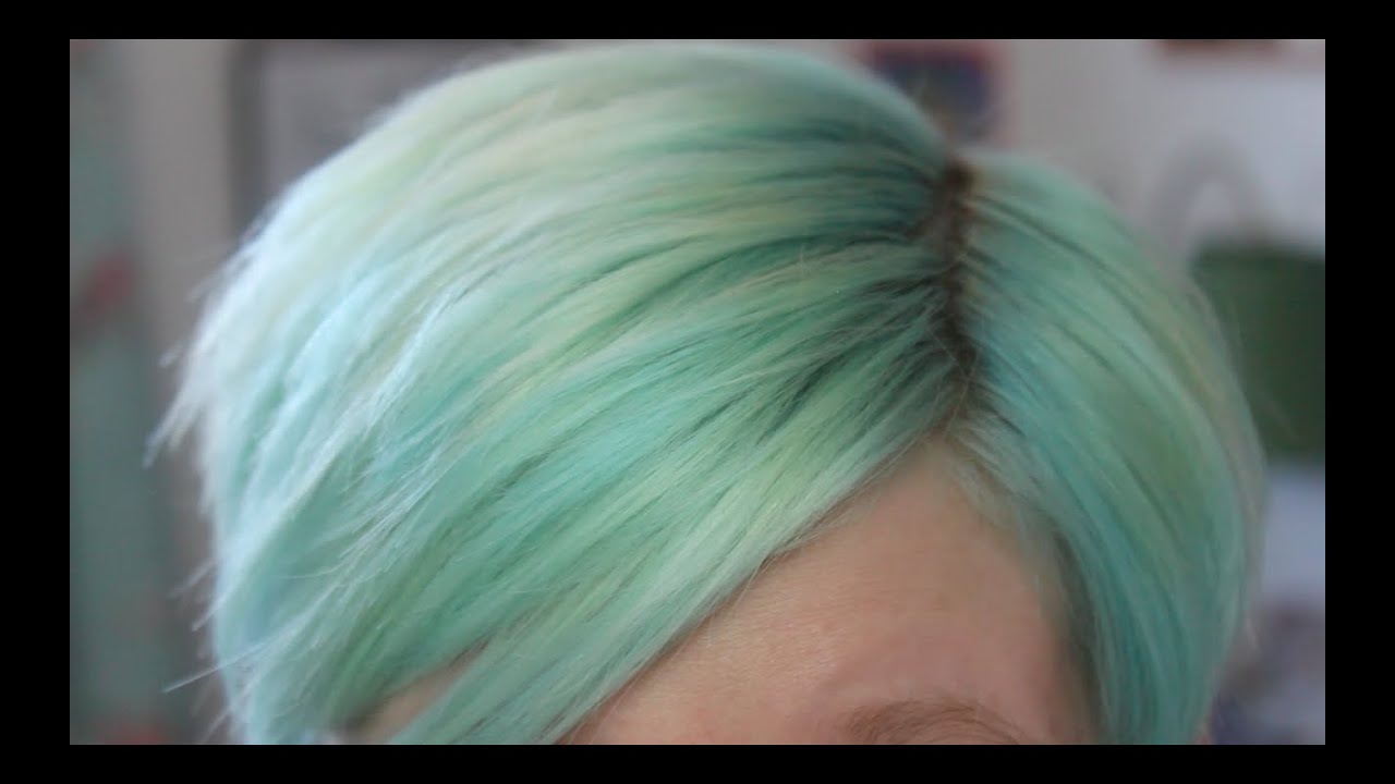 1. Bubblegum Blue Hair Spray by Manic Panic - wide 10