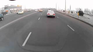 Алматы. Перестроения без поворотников 20150206 0843