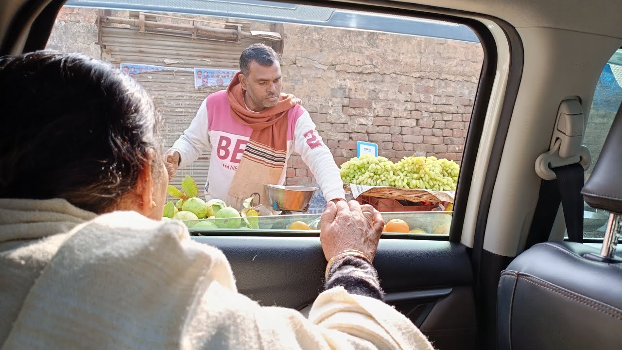 आज गए बड़ी जेठी के घर पर उनसे मिलने। 